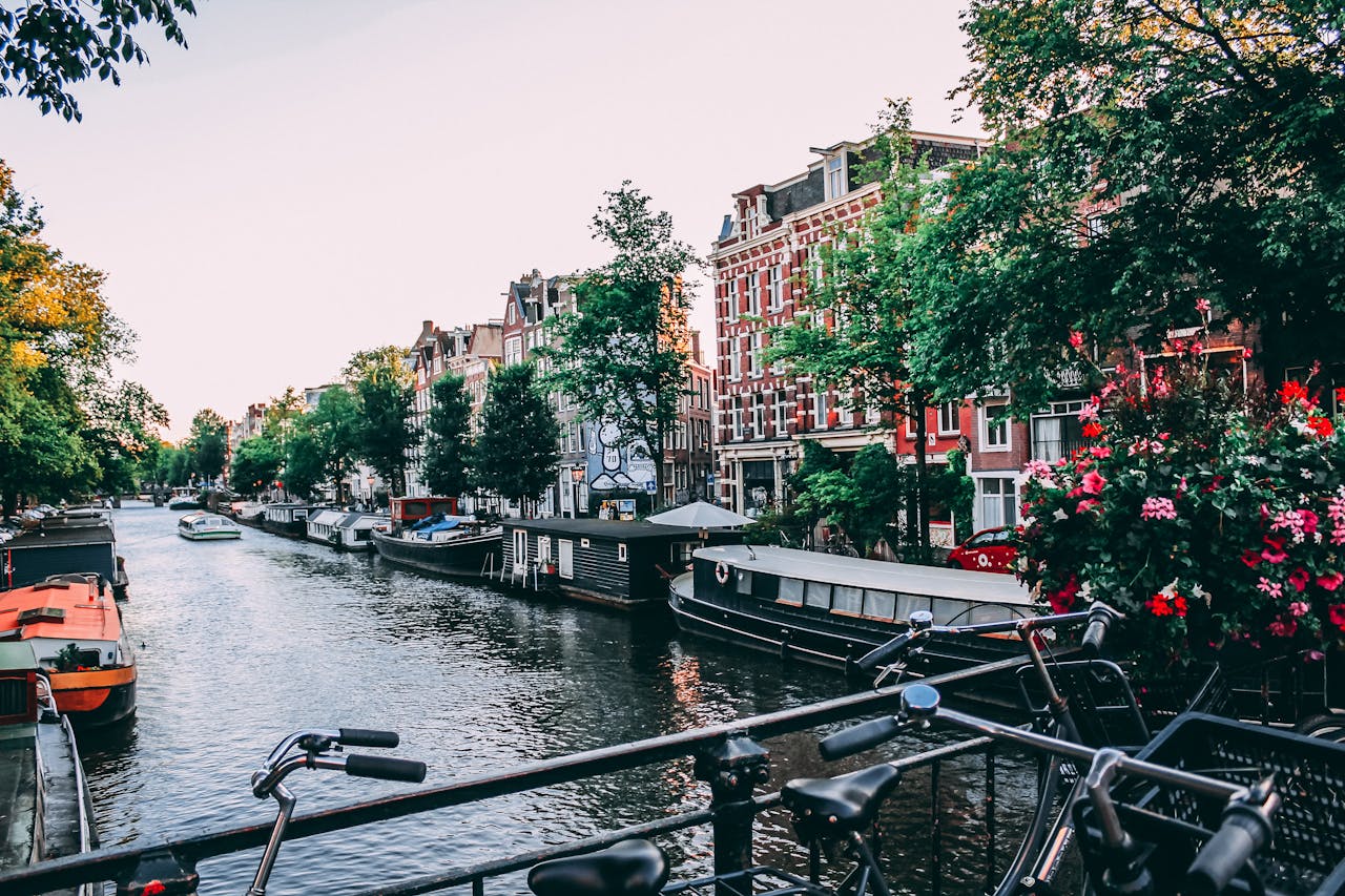 [Members Deal]*Netherlands:* Flights from Montreal to Amsterdam for $724 (30.5% discount)