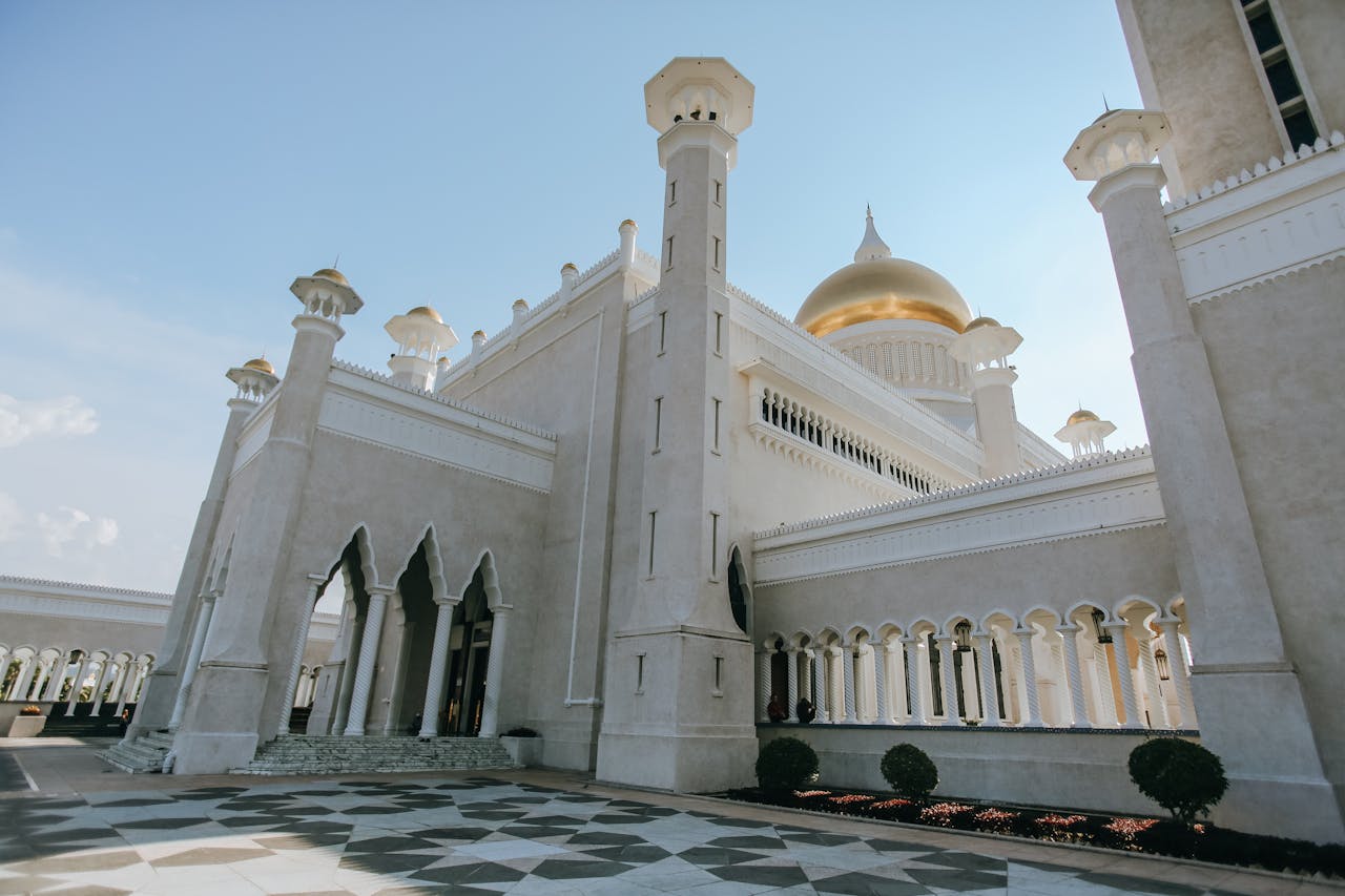 [Members Deal]*Brunei:* Flights from New York to Bandar Seri Begawan for $2120 (52.9% discount)