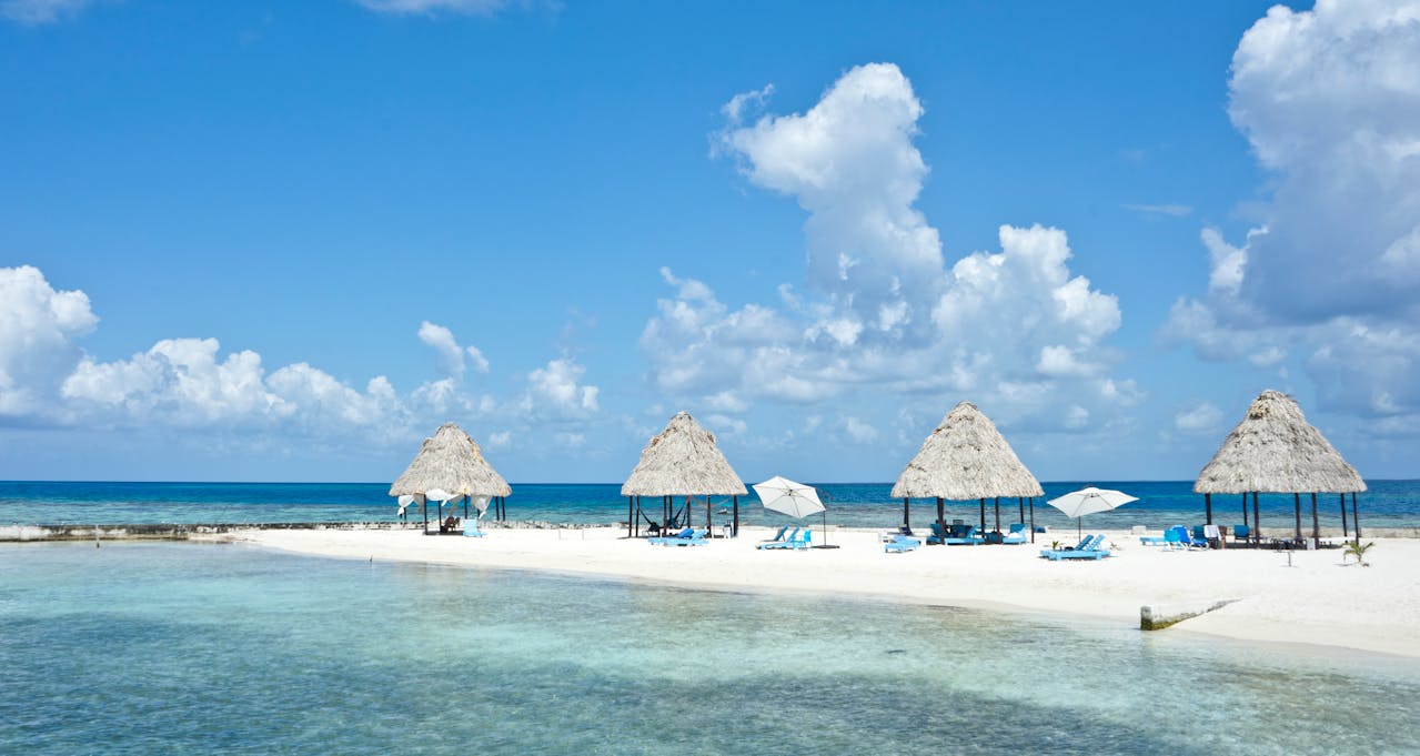 [Premium Deal]*Belize:* Flights from Toronto to Belize City for $436 (42.7% discount)