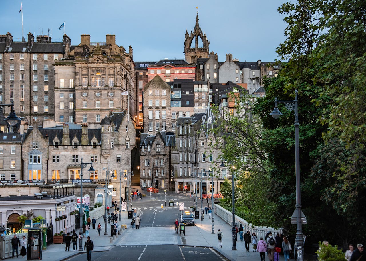 [Members Deal]*Scotland:* Flights from Montreal to Edinburgh for $800 (35.3% discount)