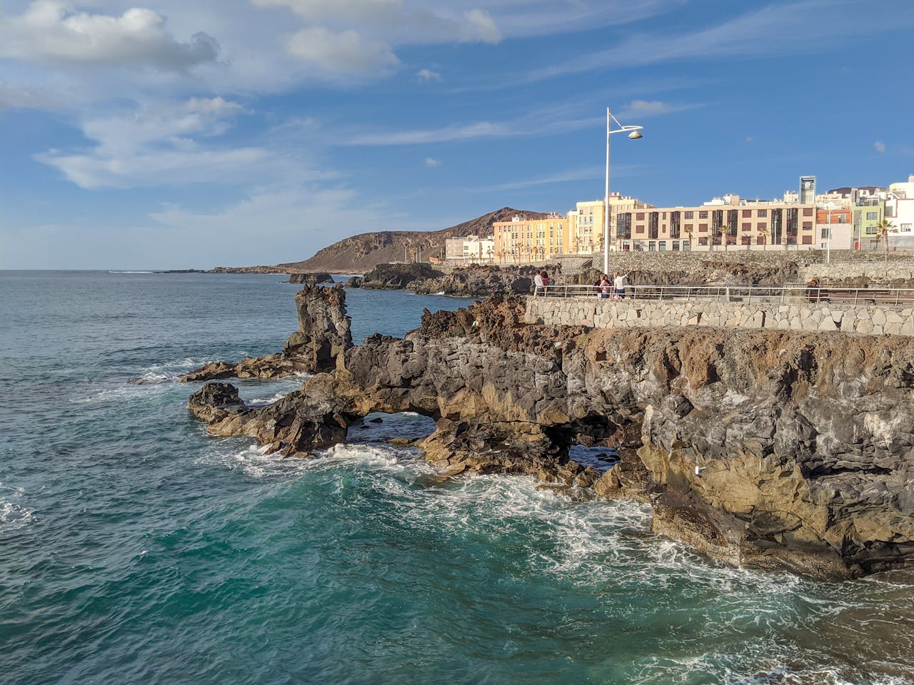 [Premium Deal]*Canary Islands:* Flights from Los Angeles to Las Palmas de Gran Canaria for $504 (66.5% discount)