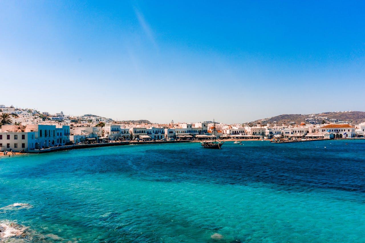 [Premium Deal]*Greece:* Flights from Toronto to Mykonos for $919 (50.9% discount)